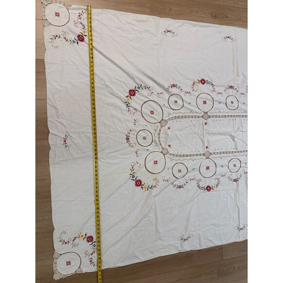 Handmade Embroidered Tablecloth Cross Stitch Floral Crochet Rectangle 100 x 63" - Picture 2 of 5